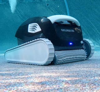 Dolphin Explorer E50 WiFi Pool Robot