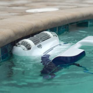 PowerClean™ Dual Scrubbing Brushes